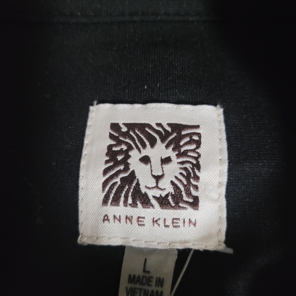 Anne Klein Black Cape with Leather Trim - Picture 4 of 4